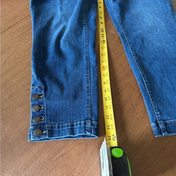 NWOT Talbots Flawless 5-Pocket Ankle Jeans; Button Detail at Hem SZ 14 - Picture 12 of 13